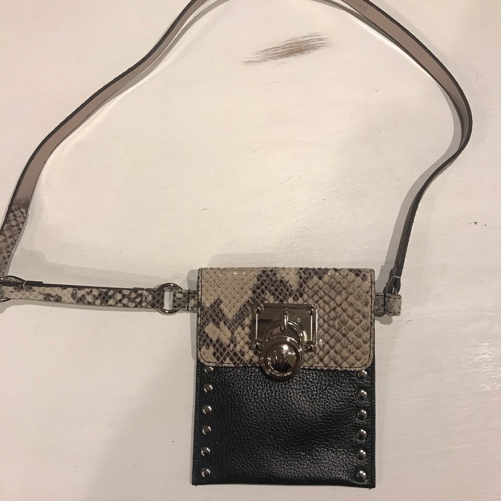 MK cross body.